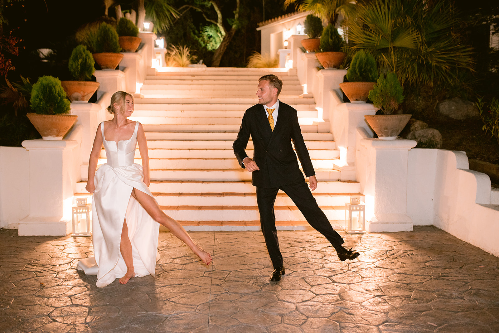 Your Dream Wedding Playlist guide - set the tone!