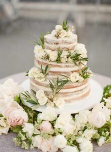 Wedding cake Ideas for your Wedding in Spain - Semi Naked Cake